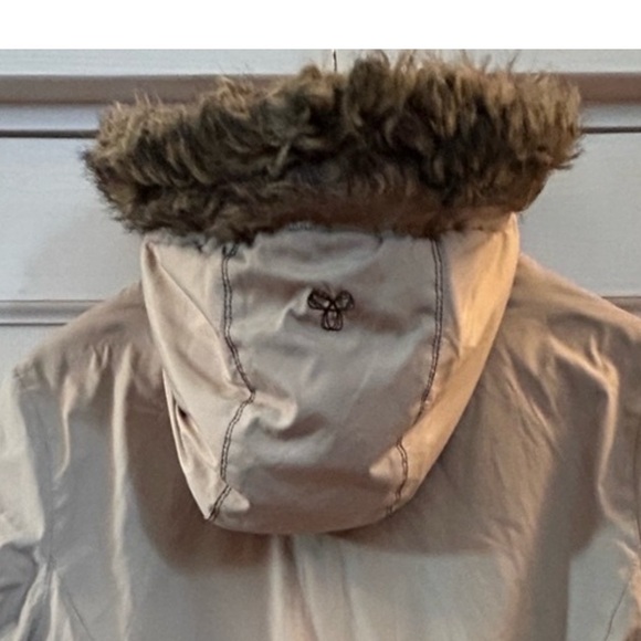TNA cream winter jacket - Picture 5 of 11